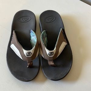 Reef sandals w bottle opener!